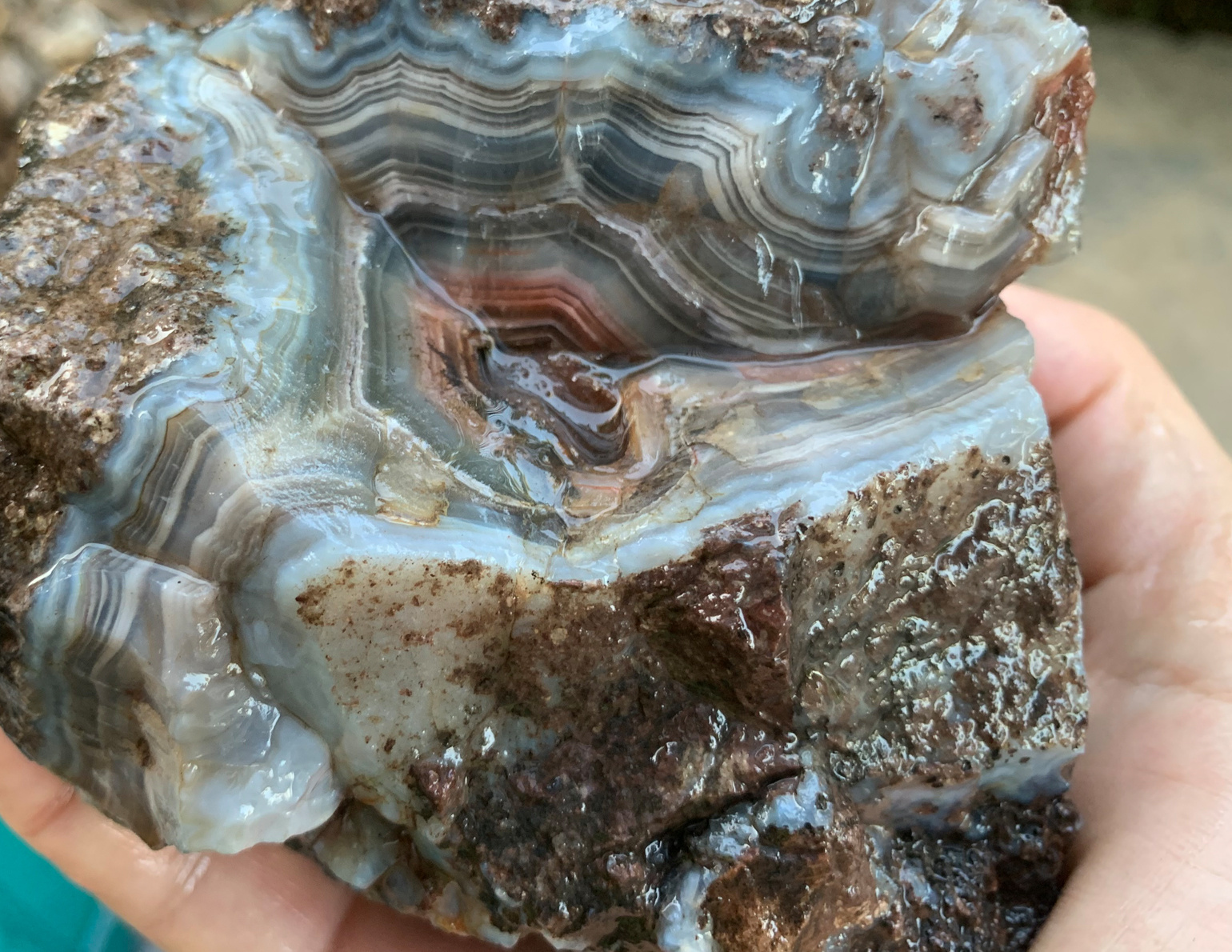 8. Many stones are not complete